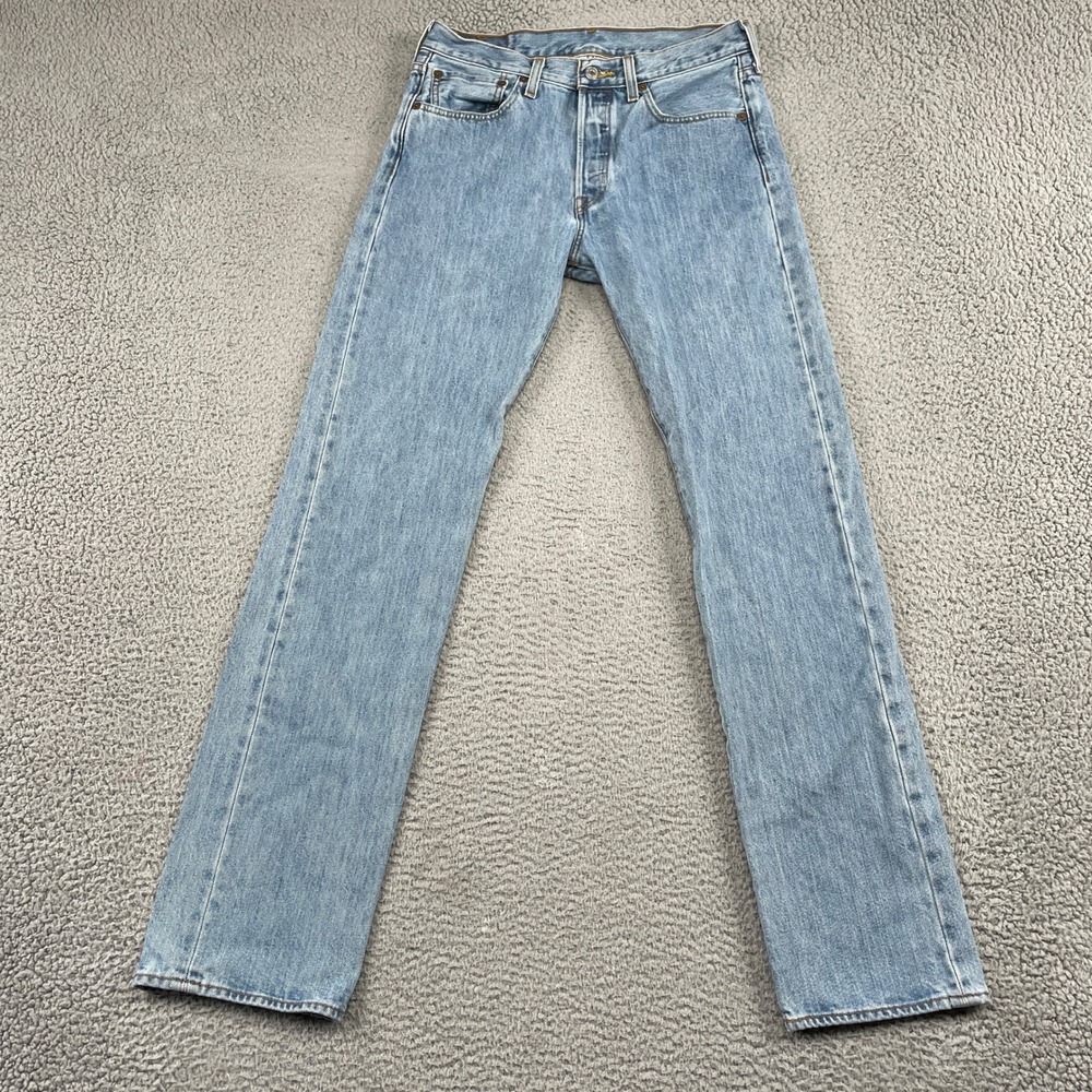 Levis 501 Jeans Mens 31x34 Blue Original Fit Straight Leg Light Wash Denim